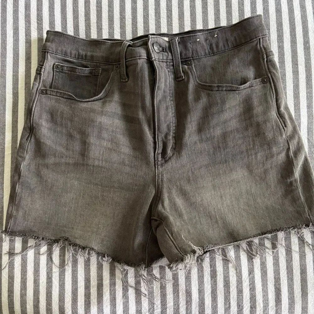 Madewell High Rise Denim Shorts Size 27 4” inseam